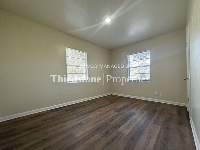 Foto del edificio - 5502 Plymouth St