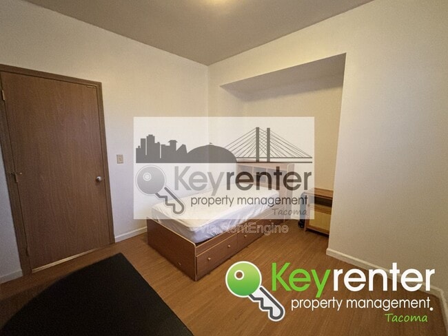 Building Photo - 7630 S Yakima Ave