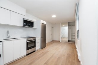Building Photo - 28 Maynard Ave