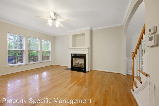 Building Photo - 3 br, 2.5 bath House - 508 Goldflower Dr