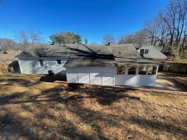 Foto del edificio - 4031 Drowsy Ln