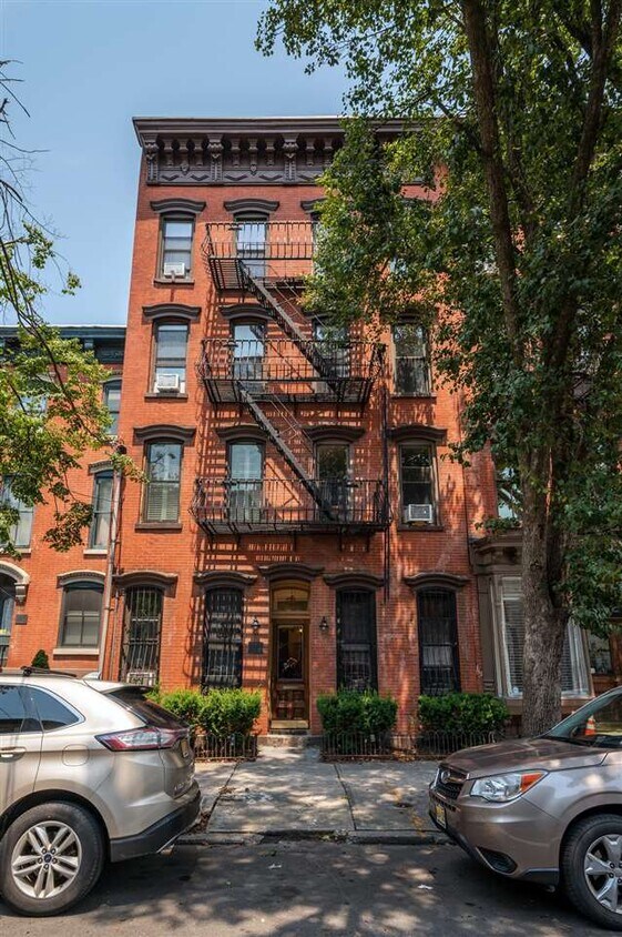 130 Sussex St Unit 2B, Jersey City, NJ 07302 Condo for Rent in Jersey