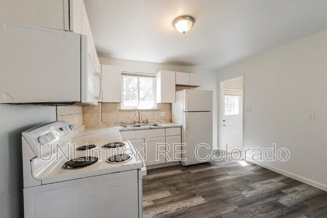 Foto del edificio - 1014 N Raleigh St
