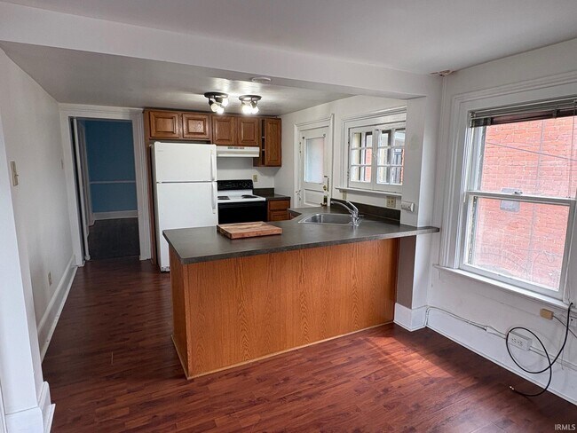 Foto del edificio - 511 W Wayne St