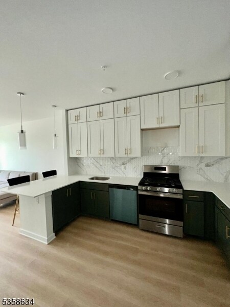 Foto del edificio - 321 E 3rd St
