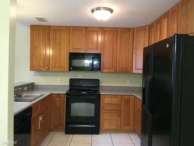 Building Photo - 3 br, 3 bath  - Wood Briar