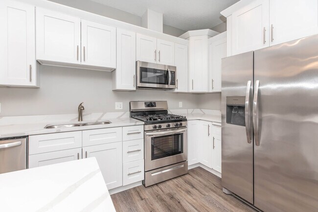 Foto del edificio - Stone Haven Townhomes