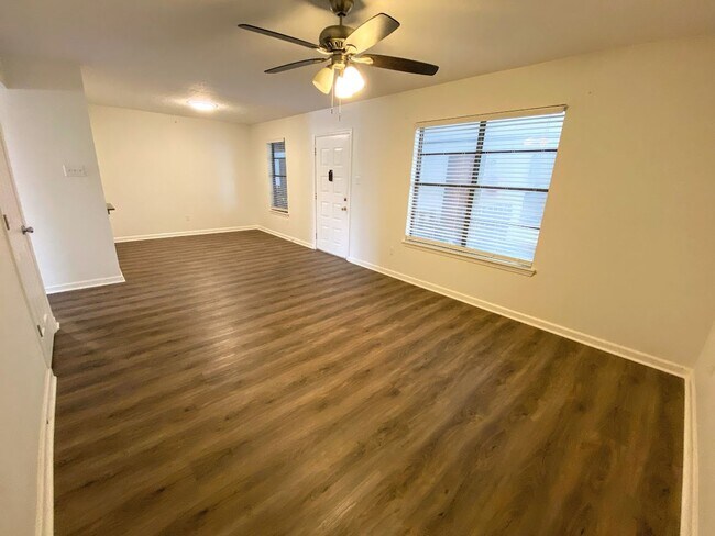 Foto del edificio - Willows Apartments