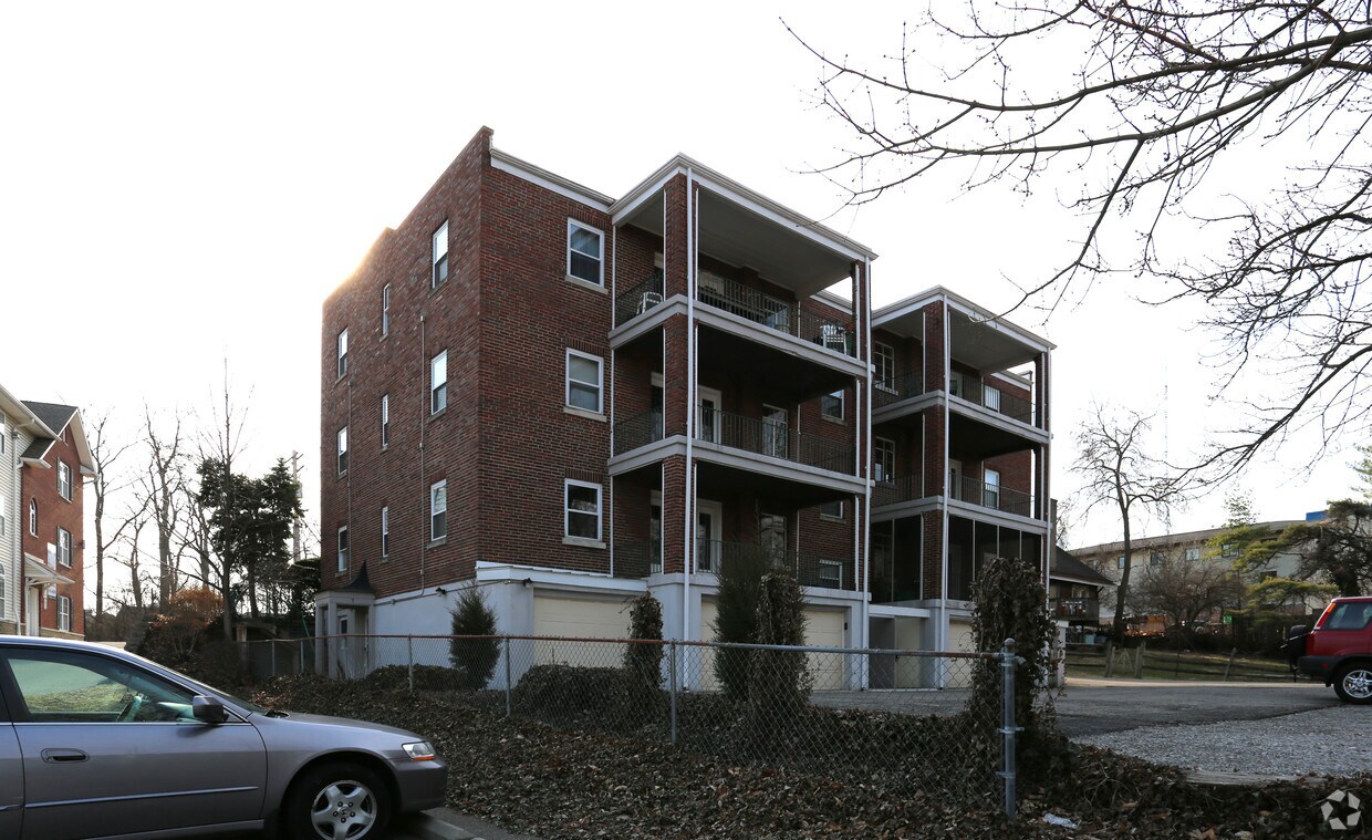 Foto del edificio - 2635 University Ct