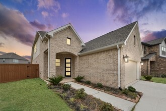 Building Photo - 804 Lake Lacosta Dr