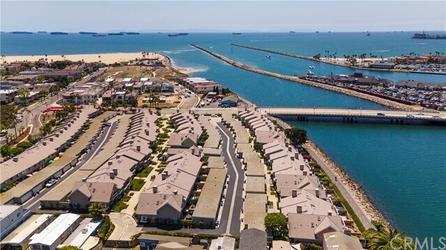 Primary Photo - 309 Regatta Way