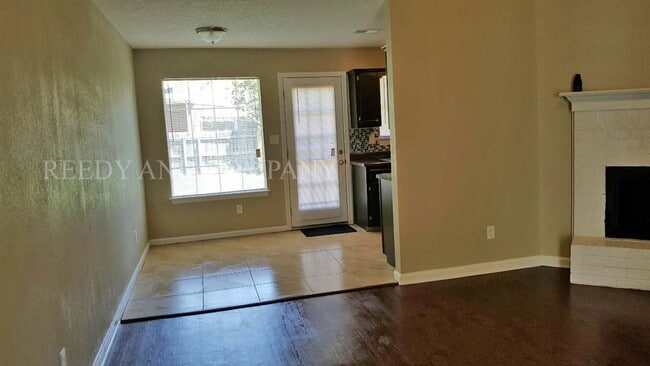 Building Photo - 9298 Charly Hill Ln