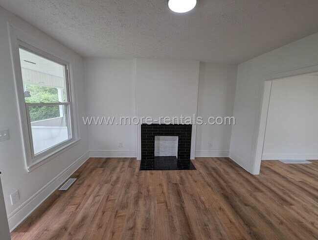 Foto del edificio - 1237-1239 Atcheson St