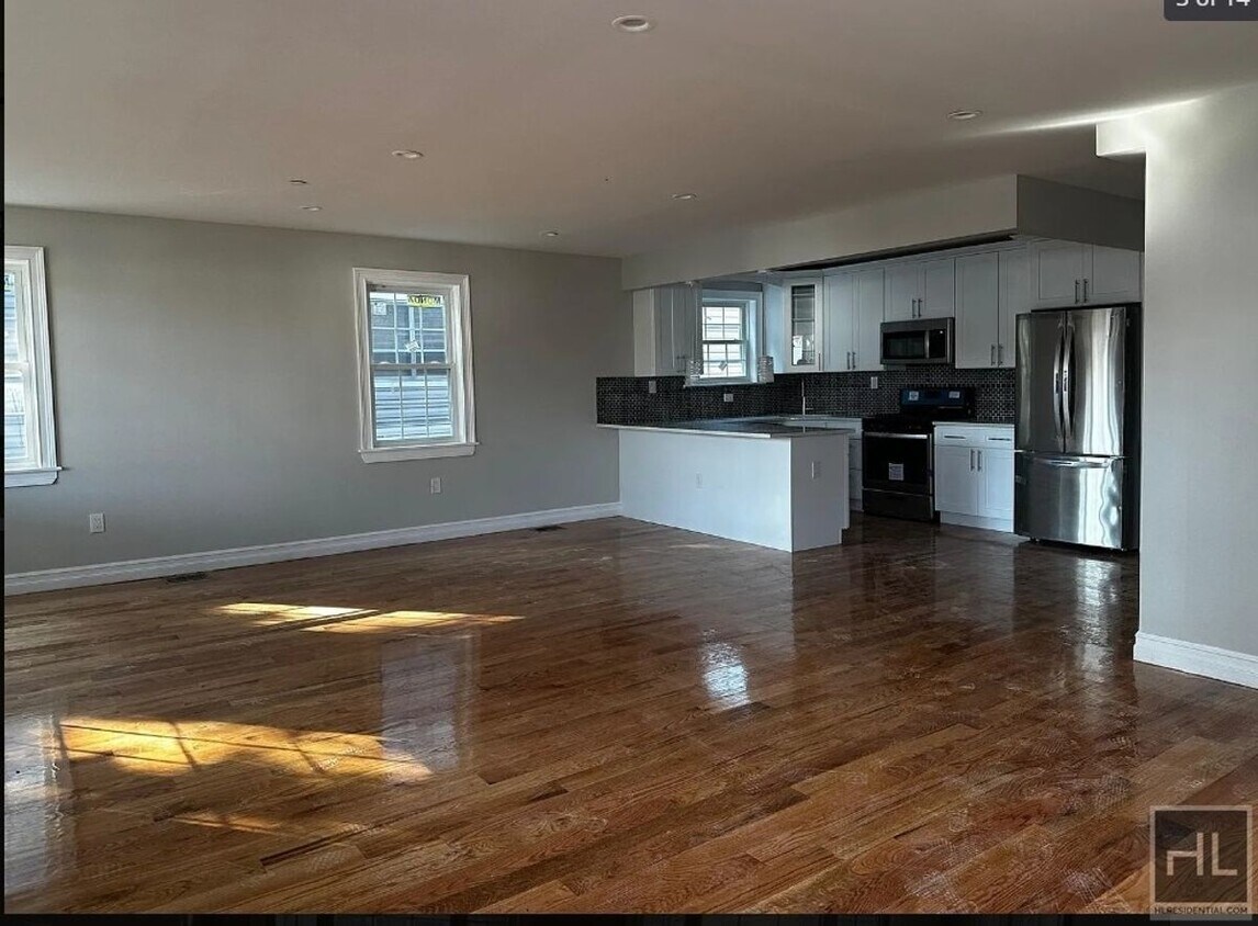 Primary Photo - 132-11 160 STREET, QUEENS, NEW YORK