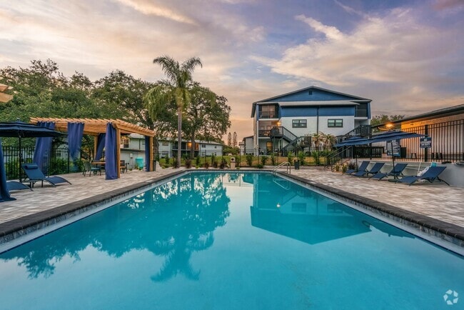 Swimming Pool Area - Altura Largo