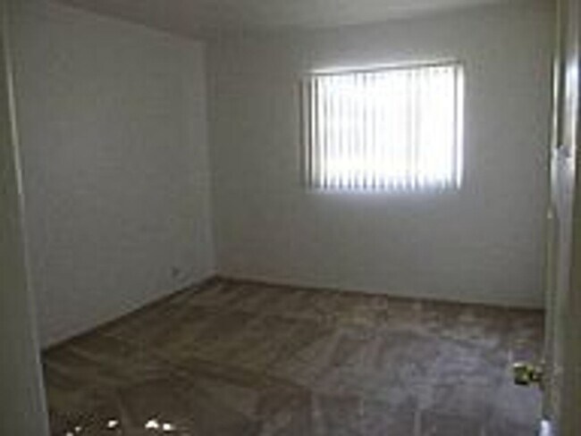 Foto del edificio - Charming 4-Bedroom Home in Hudson Park – L...