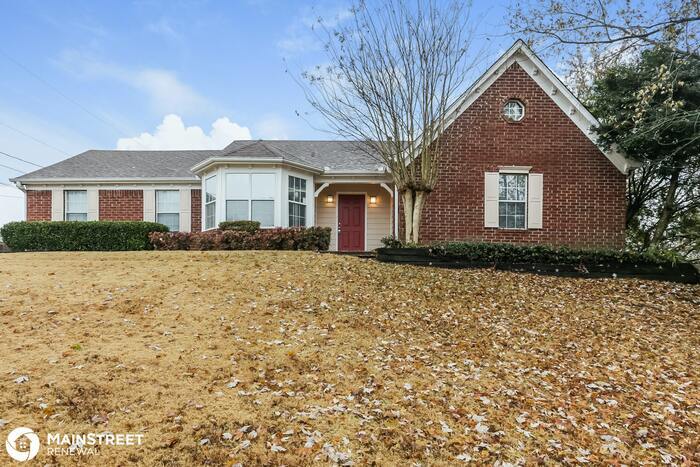 Foto principal - 6659 Ross Manor Dr, Memphis, TN 38141