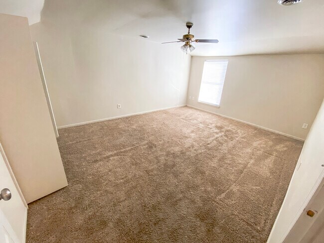 Master Bedroom - 219 S Main St