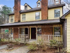 Building Photo - 4901 Coral Ridge Ct