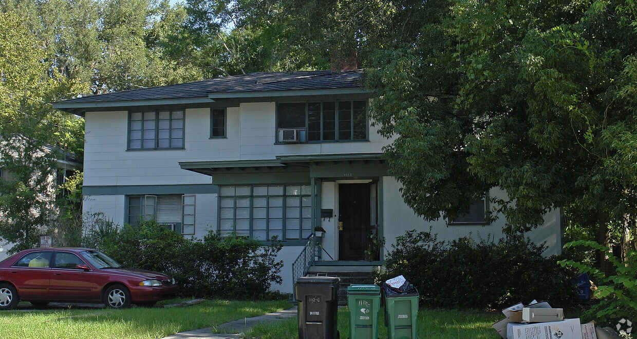 Building Photo - 1112 SW 4th Ave