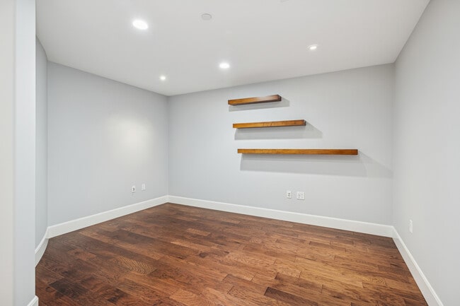 Foto del edificio - 5047 Scholarship