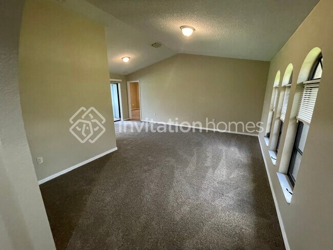 Building Photo - 26340 Asuncion Dr