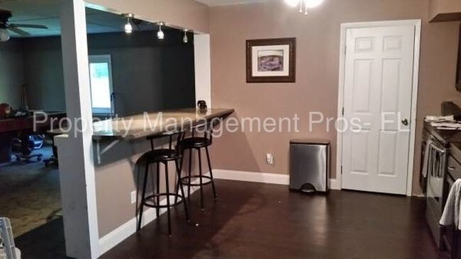Building Photo - 2109 Joyner Dr
