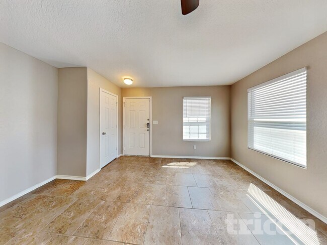 Building Photo - 10911 Bosal Trail