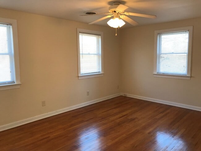 Building Photo - 713 Wade Ave