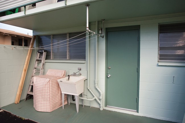 Interior Photo - Hale Palolo Apartments