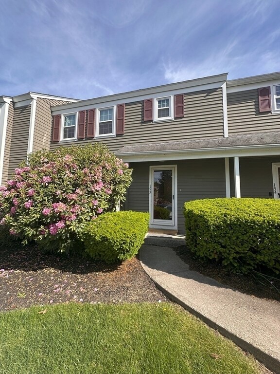 Foto del edificio - 153 Shaw Farm Rd