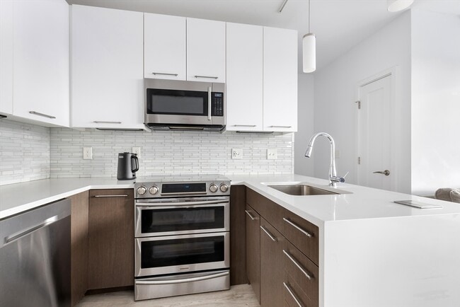 Foto del edificio - 70 S Bremen St