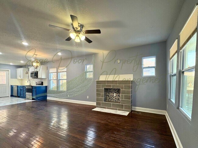 Building Photo - 7218 Agnes Ave