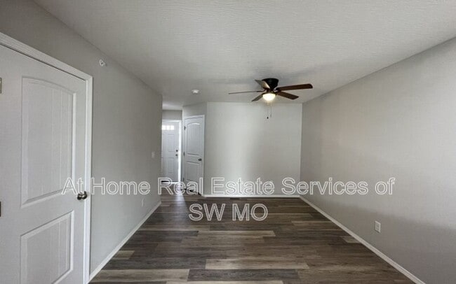 Building Photo - 638 Turner