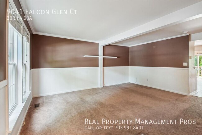 Foto del edificio - 9041 Falcon Glen Ct