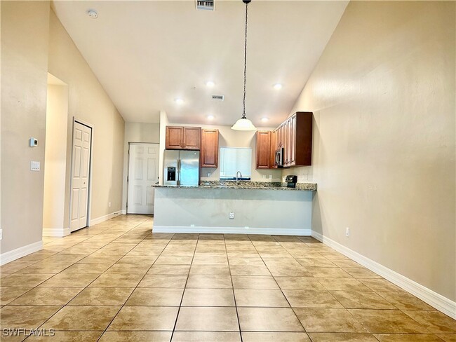 Building Photo - 4035 SW 8th Pl