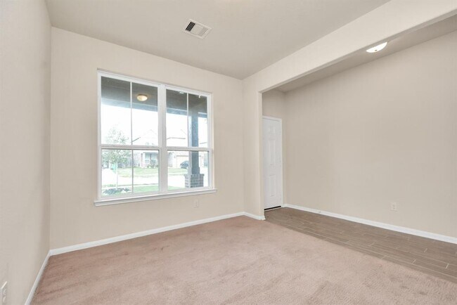 Building Photo - 3106 Ski Hill Rd