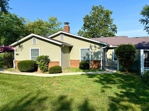 Building Photo - 661 E Waterloo Ct