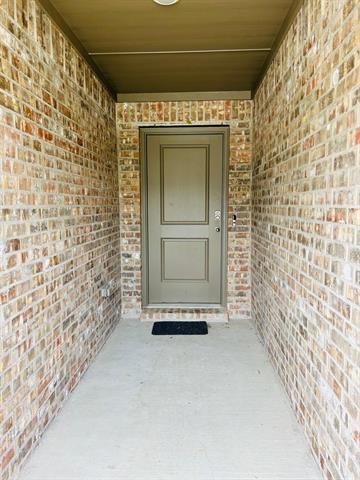 Foto del edificio - 2117 Rustling Oaks Dr