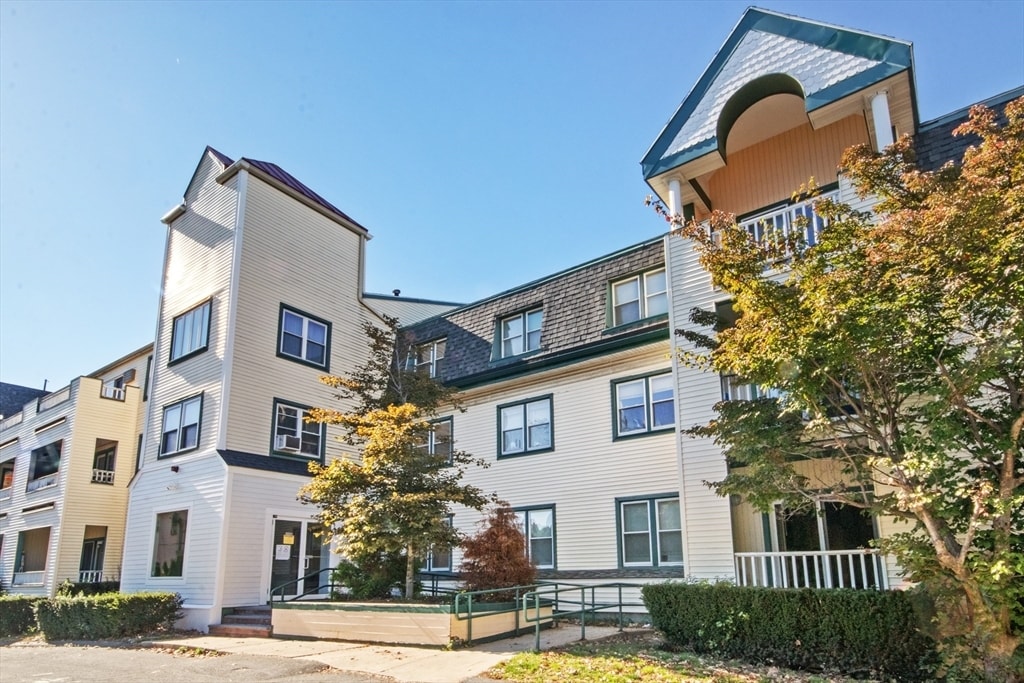 38 Carter St Unit 208, Everett, MA 02149 Apartment for Rent in Everett, MA