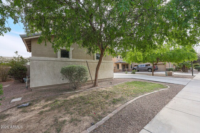 Foto del edificio - 16205 W Gibson Ln
