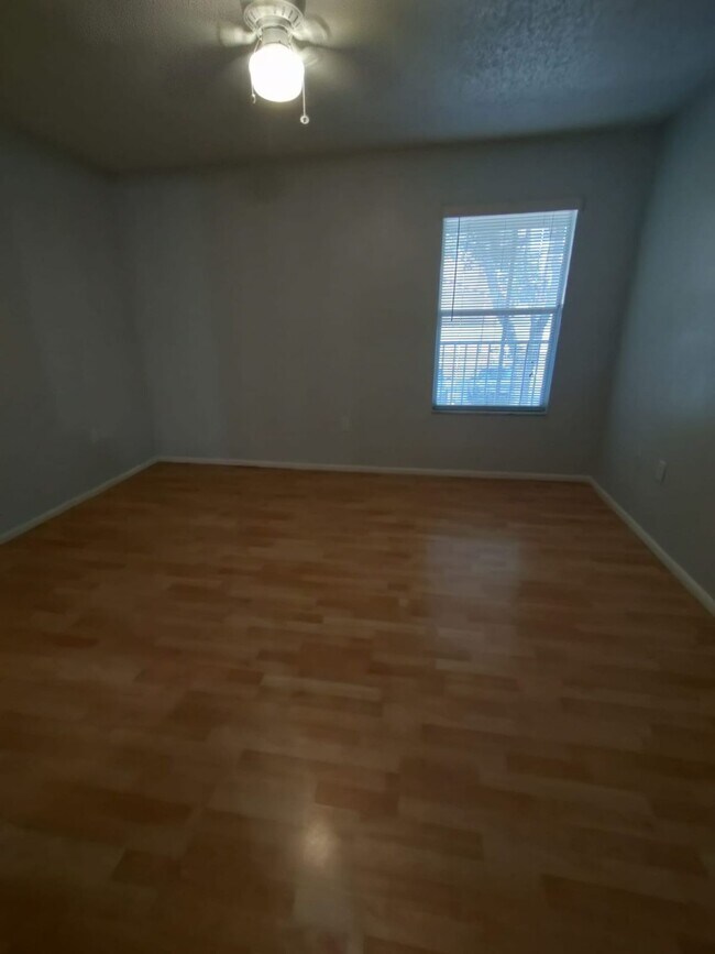 Building Photo - 974 Leeward Pl