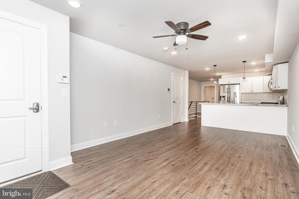 Foto principal - 2141 Christian St