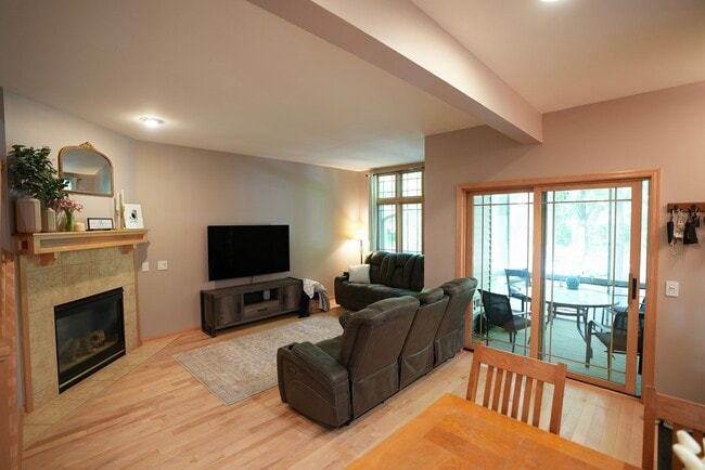 Building Photo - 54 Wood Brook Way