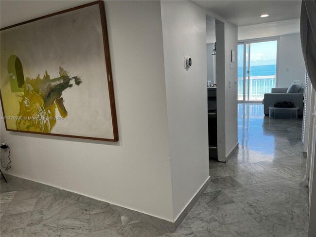 Foto del edificio - 401 Ocean Dr