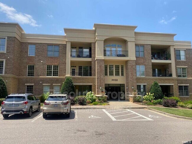 Building Photo - 3980 Essex Garden Ln
