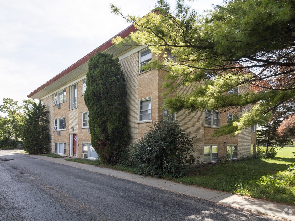 Foto del edificio - 331 E Fullerton Ave