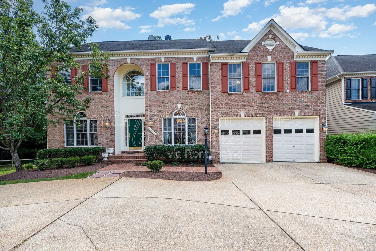 Foto principal - 8401 Tysons Trace Ct