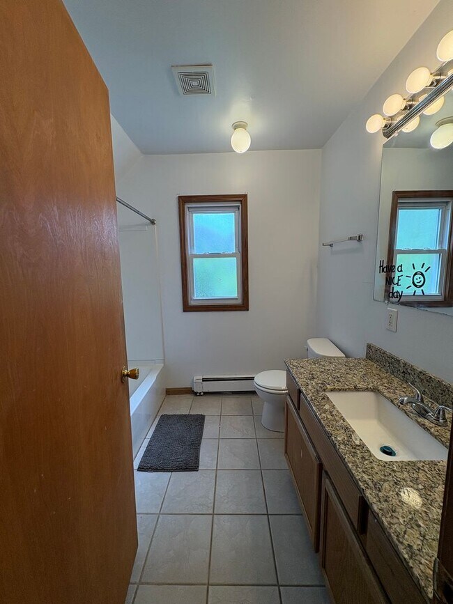 Photo - 420 Ballard St Apartment