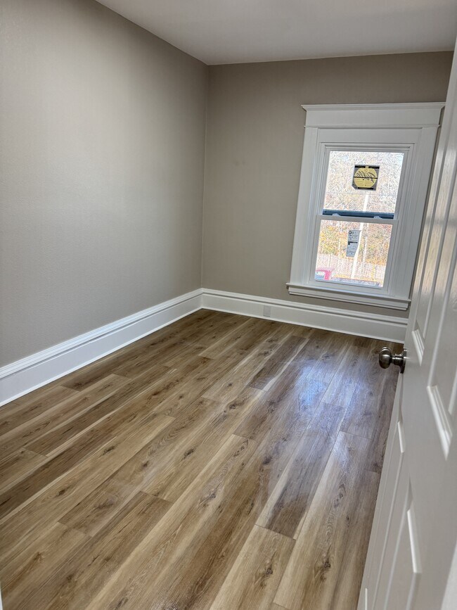 Foto del edificio - 724 Napoleon St